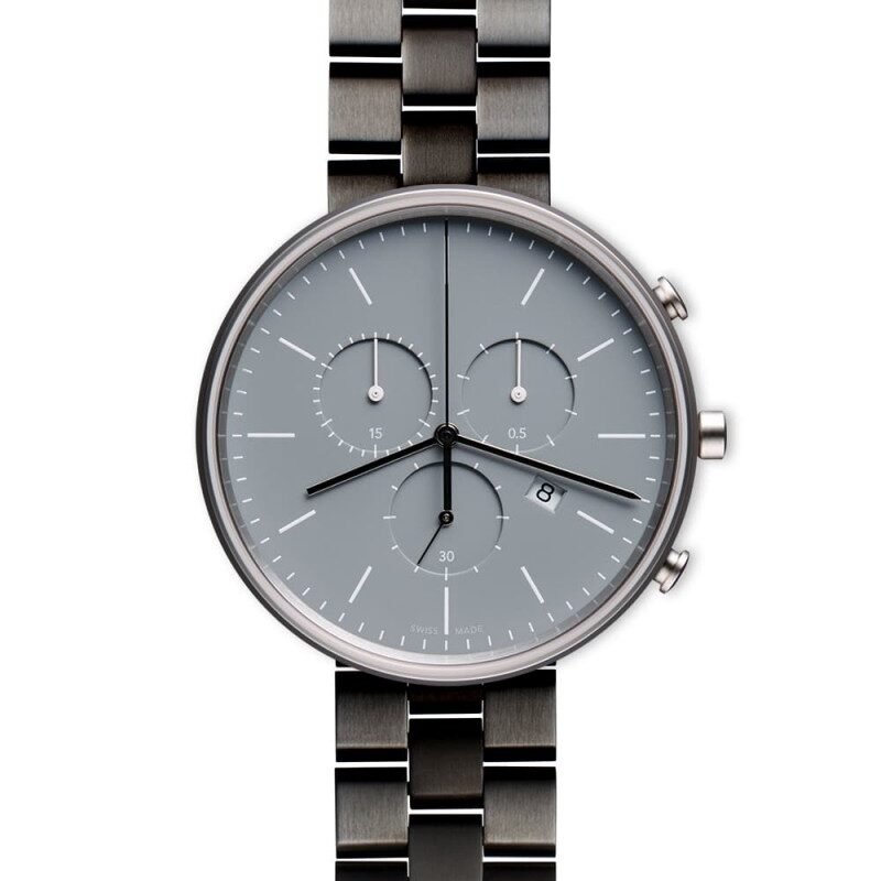 M40 chronograph watch in polished steel